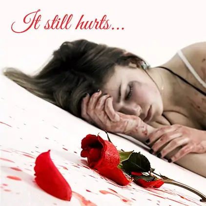 Broken Heart Images for Whatsapp DP, Sad Love Hurts Bleeding Pics for