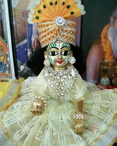 Most Lovely Cute Laddu Gopal Images